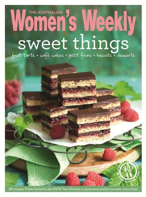 Sweet Things: Cakes, Biscuits, Slices, Puddings, Pies &amp; Bakes for Everyday Indulgence (The Australian Women's Weekly: New Essentials)